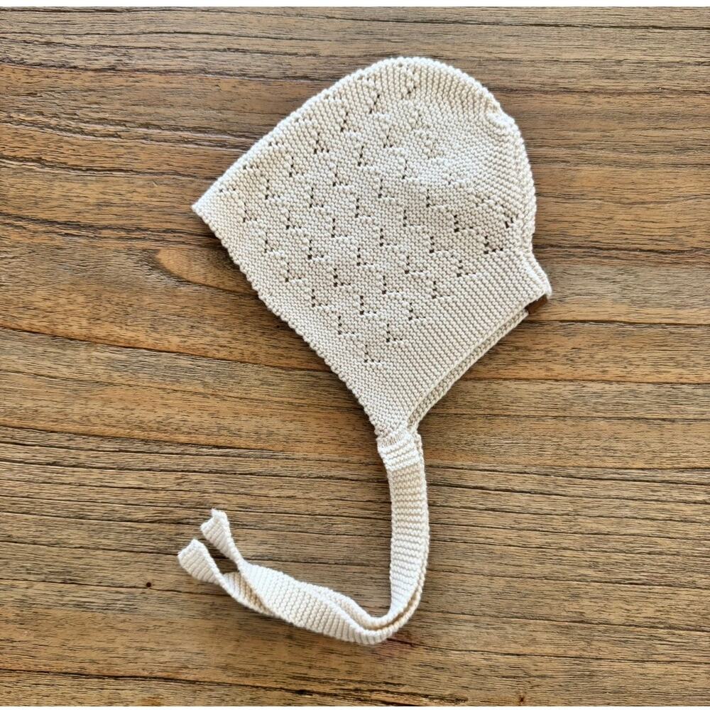 Quincy Mae Knit Pointelle Baby Bonnet - Size 3-6 months - Picture 2 of 7